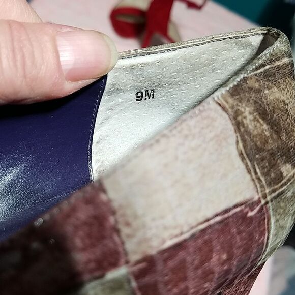 Stefanie Collection chunky heel size 9M - Picture 7 of 7